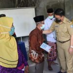 Wabup Bulukumba Minta Penerima BLT Belanjakan Untuk Kebutuhan Pokok