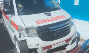 Mobil Ambulance Tabrak Pengendara Sepeda Motor di Tugondeng Bulukumba