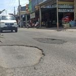 Jalan Rusak Depan Rumah Wabup Bulukumba