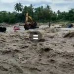 Beredar Video Mobil Truk Tambang Galian Pasir Ilegal Di Bulukumba Hanyut di Sungai