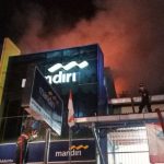 Breaking News : Bank Mandiri Bulukumba Kebakaran 