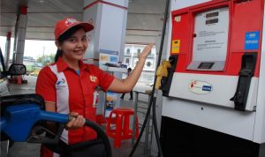 gadis pom bensin 750x544