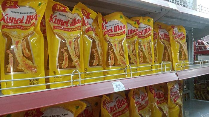 minyak goreng yang dijual di pasaran243d