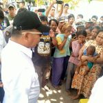 Andi Utta Temui Warga yang Masih Bertahan di Pantai Merpati Pasca Digusur 