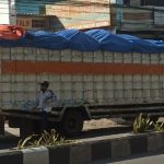 Bongkar Muat Barang di Jalan Samratulangi Tetap Berlangsung, Dishub dan Satpol PP Tak “Direkeng”