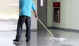 Miris, Petugas Kebersihan Kantor DPRD Bulukumba Empat Bulan Tidak Digaji