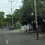 Warga Minta PLN Segera Pindahkan Tiang Listrik Maut di Jalan Teratai Bulukumba 