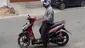 Video Viral Seorang Pria Onani di atas Motor Lokasinya di Jalan S Parman kota Bulukumba 