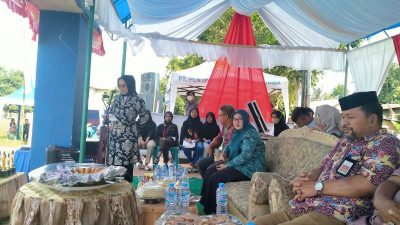 Istri Wabup Bulukumba Hj. Ira Kasuara Resmi Buka Semarak Kemerdekaan di Bontonyeleng 