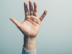 Usai Diserang Pakai Parang,Tangan Kiri Pria ini Putus