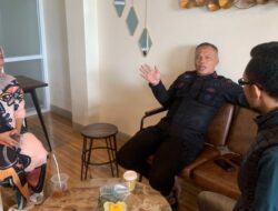 Tingkatkan Kemampuan Tim Multimedia, Brimob Bone Gandeng Institut Indonesia Bone