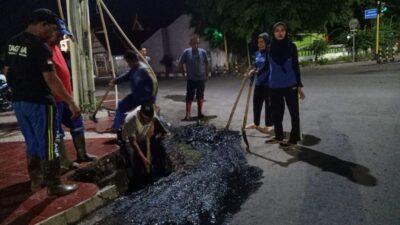 Kendati Bulan Ramdhan, Tim Kendali Banjir Bulukumba Tetap Bekerja