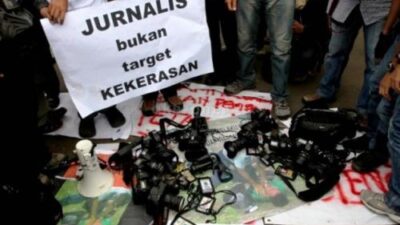 5 kasus kekerasan terhadap wartawan nomor 4 serem banget k6QlyOMpNR