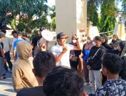 Tujuh Orang Aktivis PMII Ditahan, Puluhan Massa Geruduk Kantor Polisi