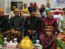 Bupati Andi Utta Kenakan Pakaian Adat Kajang Hari Jadi Sulsel