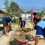 Warga Binaan Lapas Bulukumba Genjot Produksi Batu Bata Merah 