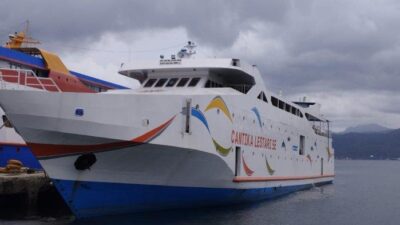 Kapal Cantika Lestari 5E sedang berlabuh di Pelabuhan00