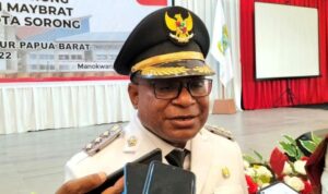 Pj Bupati Sorong Yan Piet Mosso