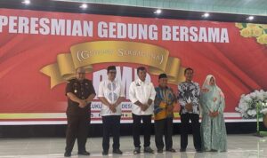 Zainuddin Hasan Hadiri Peresmian Gedung Serba Guna RMB Bulukumba 