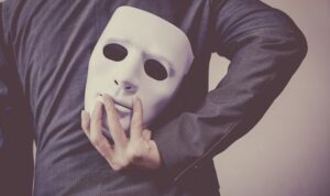 Mengaku Ustadz, Seorang Pria Tipu Cewek Klaim Bisa Baca Masa Depan 