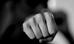 Ilustrasi Penganiayaan