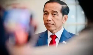 jelang penetapan hasil pemilu 2024 jokowi irit bicara zhj