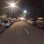 Bawa Bekal Dari Rumah, Keluarga Penjemput Jemaah Haji Mengaku Sudah Ada Di Masjid Agung Sejak Sore 