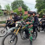 Wujud Sinergitas, Brimob Bone dan TNI Gelar Patroli Bersama 