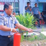 Lapas Bulukumba  Gelar Latihan Padamkan Api Saat Kebakaran