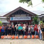 Bank BNI Berbagi Dengan Petugas Kebersihan di Bulukumba