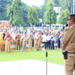 Bupati Andi Utta Minta Warga Gotong Royong Rawat Jalan