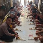 Pawas Polres Bulukumba Makan Siang Bersama Para Tahanan