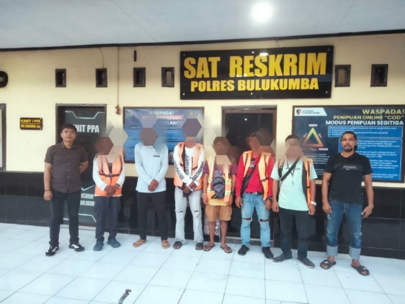 Breaking News: 6 Orang Terduga Juru Parkir Liar di Sejahtera Bukukumba Diamankan Polisi