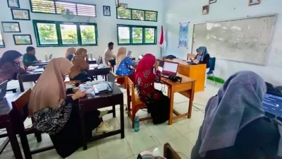 Suasana kegiatan Program Sekolah Berbahasa Inggris (SBI) yang digelar oleh Pemkab Bulukumba dan Pemerintah Australia.
