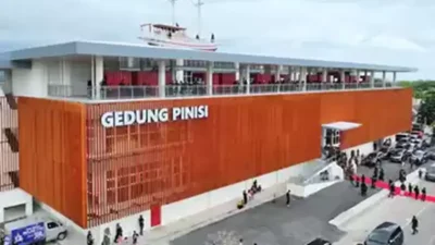 Pintu Dikunci, Bupati Andi Utta Tes Urine Dadakan Peserta Apel Pagi di Gedung Pinisi