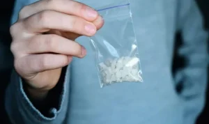 how long does a meth high last 1024x683 bdd4dcd106cf93fb0cfdb115f2364daf copy 800x493