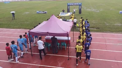 Pertandingan laga perdana kualifikasi Porprov Sulsel antara tim Bulukumba melawan Selayar di stadion mini