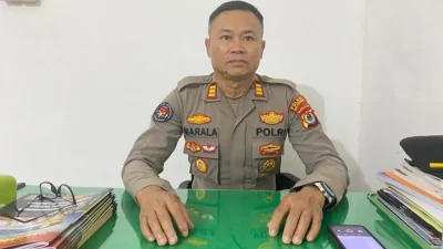 Tim gabungan Polres Bulukumba dan Polsek Kajang saat menyelidiki kasus pencurian dan perjudian.