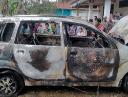 Sedang di las, Mobil Dibengkel Hangus Terbakar
