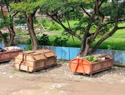 Pedagang Pasar Sentral Keluhkan Bau Busuk Sampah