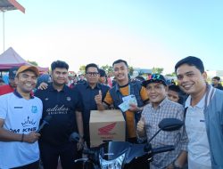 Penonton Yang Dapat Sepeda Motor Laga Bulukumba Lawan Bantaeng