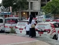 Ambulans Desa se Kabupaten Bulukumba Dikumpulkan Depan Kantor Bupati