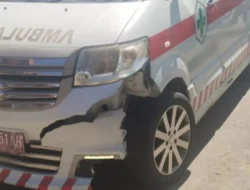 Ambulans di Bulukumba Tabrak Dua Motor 