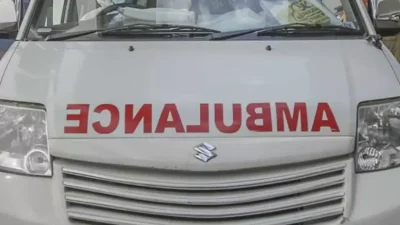 Lokasi kecelakaan ambulans Puskesmas Bontonyeleng yang menabrak pengendara motor di pertigaan jembatan Lajae