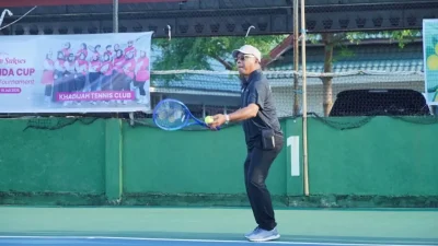 Bupati Andi Muchtar Ali Yusuf saat membuka turnamen tenis perempuan Forkopimda Cup di Bulukumba.