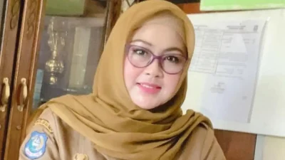 Istri mantan Sekda Andi Bau Amal resmi dilantik sebagai Kabid Kearsipan Bulukumba.