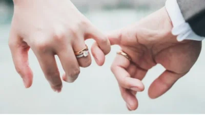 Sosok kades perempuan di Thailand yang dipergoki selingkuh oleh suaminya sendiri.