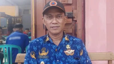 Om Ucu anggota BPBD Bulukumba yang berinisiatif membeli celana PDL baru