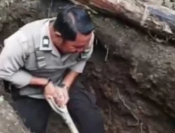 Polisi Inspiratif di Bulukumba Bantu Warga Gali Kuburan