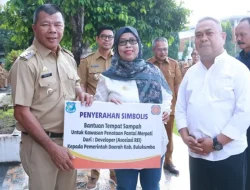 Asosiasi Real Estate Indonesia Bulukumba Sumbangkan 21 Tempat Sampah